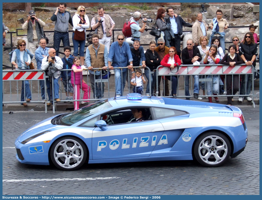 Polizia E8300
Polizia di Stato
Polizia Stradale
Lamborghini Gallardo
Parole chiave: Polizia di Stato;Polizia;PS;Polizia Stradale;Lamborghini;Gallardo;E8300