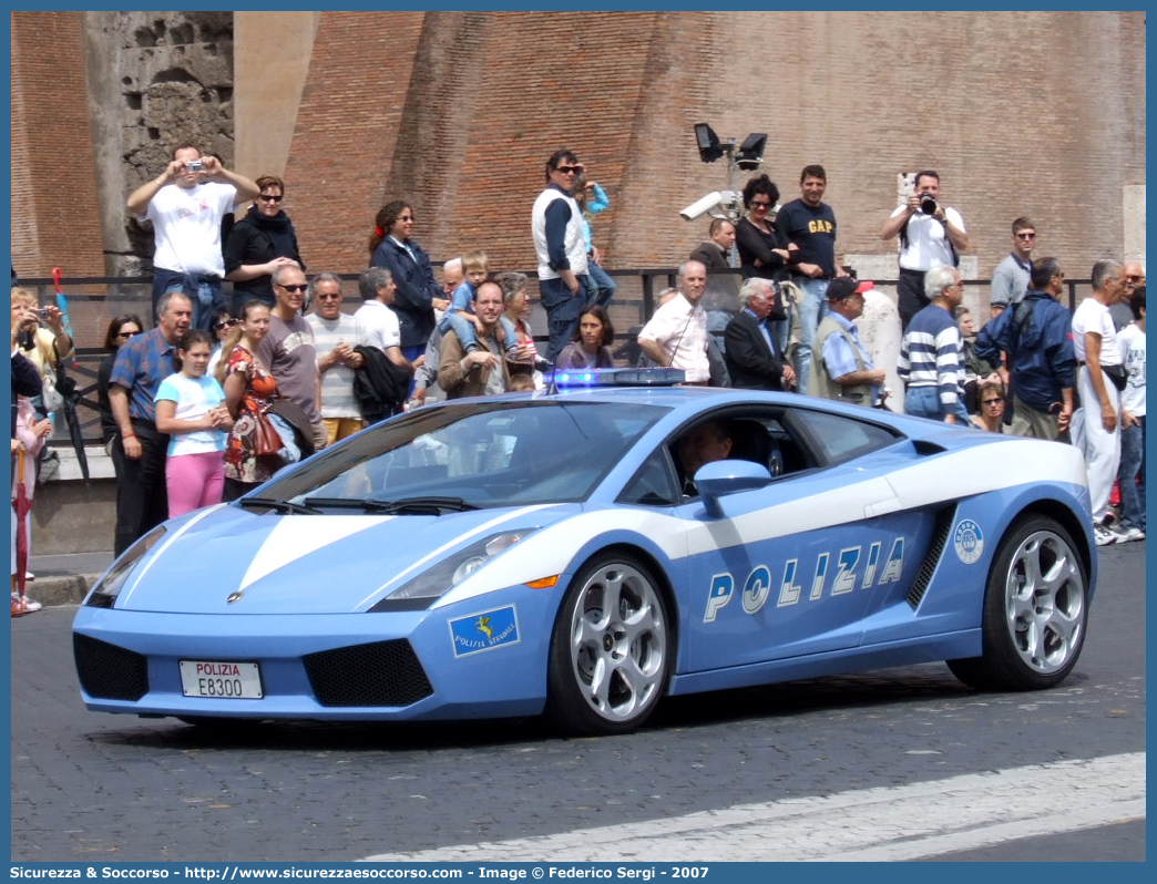 Polizia E8300
Polizia di Stato
Polizia Stradale
Lamborghini Gallardo
Parole chiave: Polizia di Stato;Polizia;PS;Polizia Stradale;Lamborghini;Gallardo;E8300