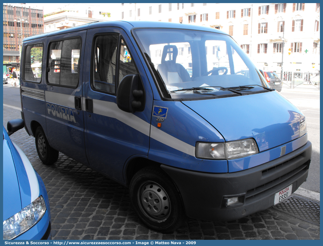 Polizia E9351
Polizia di Stato
Polizia Stradale
Fiat Ducato II serie
Parole chiave: Polizia;Stato;Polizia di Stato;Stradale;Fiat;Ducato II serie;E9351