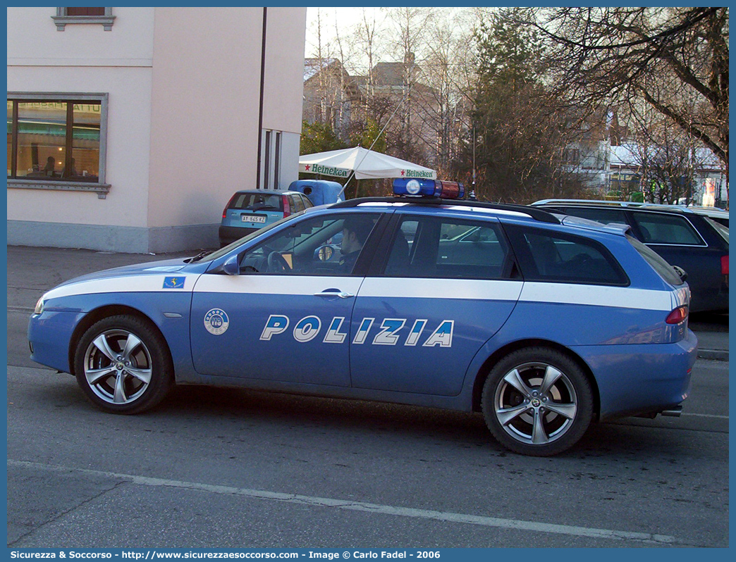 Polizia F4081
Polizia di Stato
Polizia Stradale
Alfa Romeo 156 Q4 Sportwagon II serie
Parole chiave: Polizia di Stato;Polizia;PS;Polizia Stradale;Alfa Romeo;Q4 SportWagon II serie;F4081