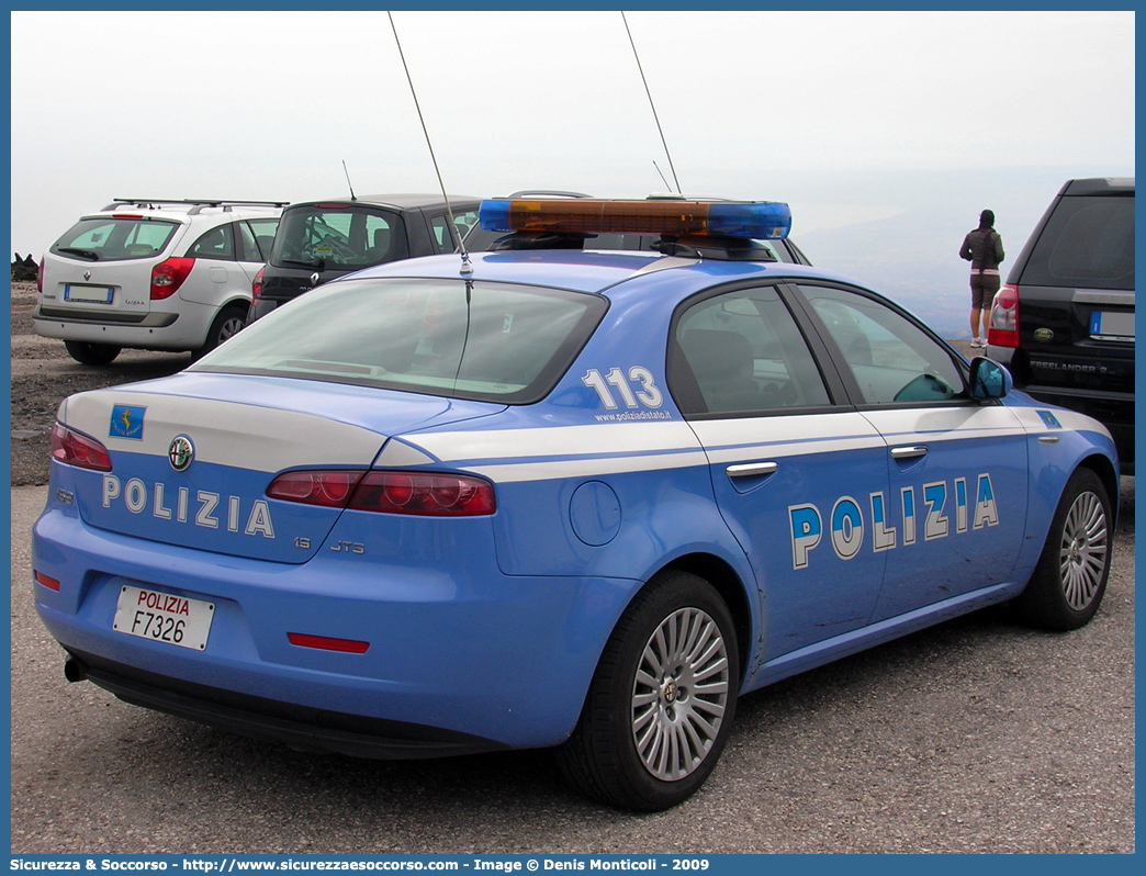 Polizia F7326
Polizia di Stato
Polizia Stradale
Alfa Romeo 159
Parole chiave: PS;P.S.;Polizia;di;Stato;Stradale;Pubblica;Sicurezza;Alfa;Romeo;159;F7326