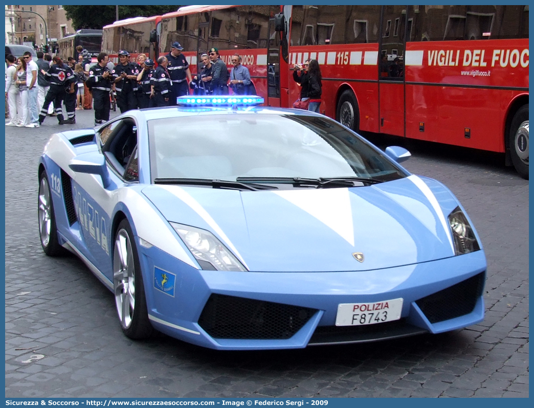 Polizia F8743
Polizia di Stato
Polizia Stradale
Lamborghini Gallardo LP560-4
Parole chiave: Polizia di Stato;Polizia;PS;Polizia Stradale;Lamborghini;Gallardo;LP560;F8743