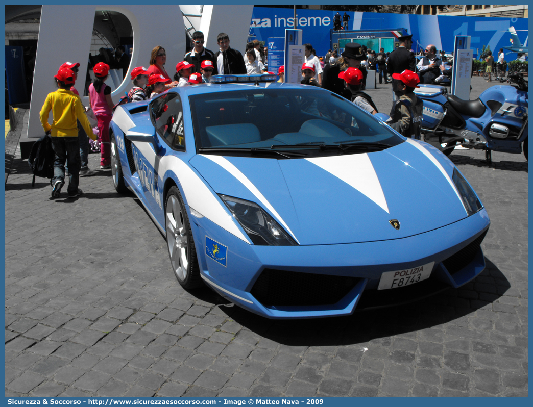 Polizia F8743
Polizia di Stato
Polizia Stradale
Lamborghini Gallardo LP560-4
Parole chiave: Polizia di Stato;Polizia;PS;Polizia Stradale;Lamborghini;Gallardo;LP560;F8743