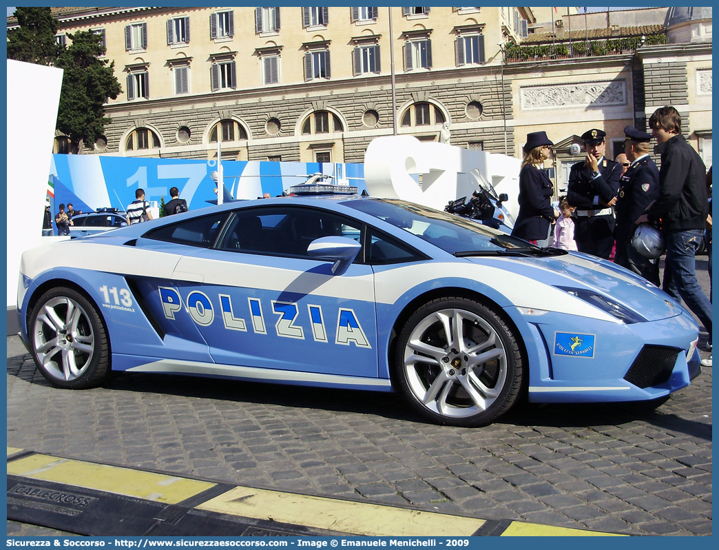 Polizia F8743
Polizia di Stato
Polizia Stradale
Lamborghini Gallardo LP560-4
Parole chiave: Polizia di Stato;Polizia;PS;Polizia Stradale;Lamborghini;Gallardo;LP560;F8743