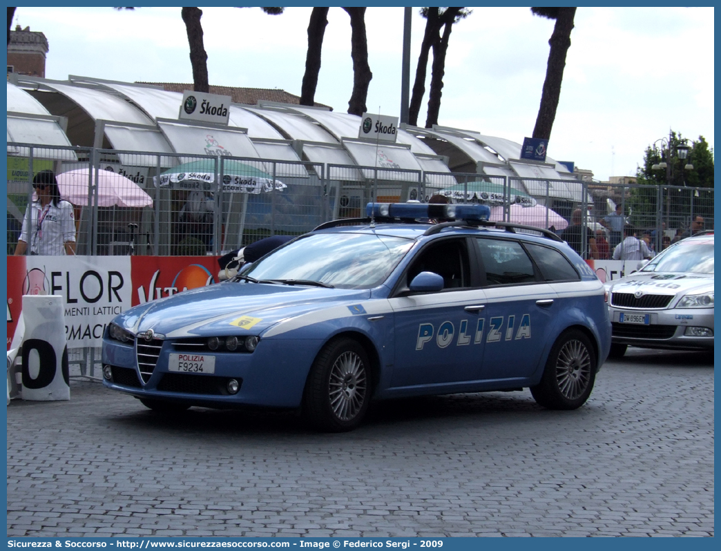 Polizia F9234
Polizia di Stato
Polizia Stradale
Alfa Romeo 159 Sportwagon
Parole chiave: Polizia di Stato;Polizia;PS;Polizia Stradale;Alfa Romeo;159 Sportwagon;F9234