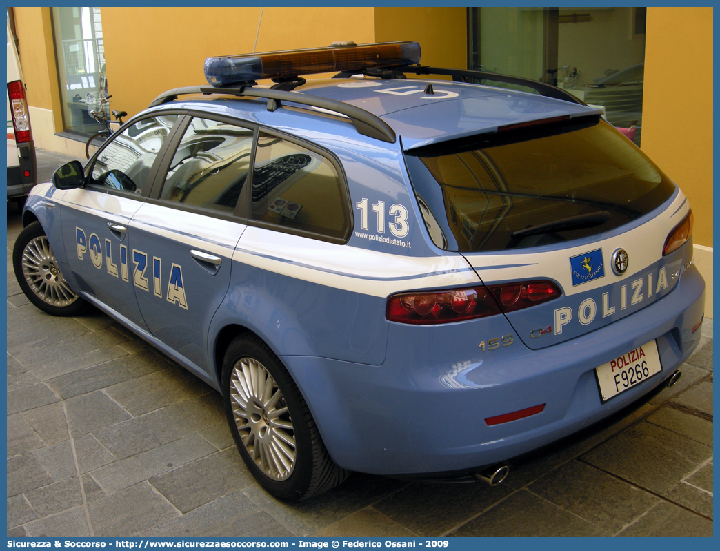 Polizia F9266
Polizia di Stato
Polizia Stradale
Alfa Romeo 159 Sportwagon
Parole chiave: Polizia di Stato;Polizia;PS;Polizia Stradale;Alfa Romeo;159 Sportwagon;F9266