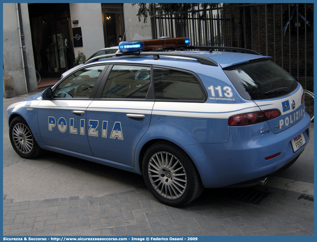 Polizia F9267
Polizia di Stato
Polizia Stradale
Alfa Romeo 159 Sportwagon
Parole chiave: Polizia di Stato;Polizia;PS;Polizia Stradale;Alfa Romeo;159 Sportwagon;F9267