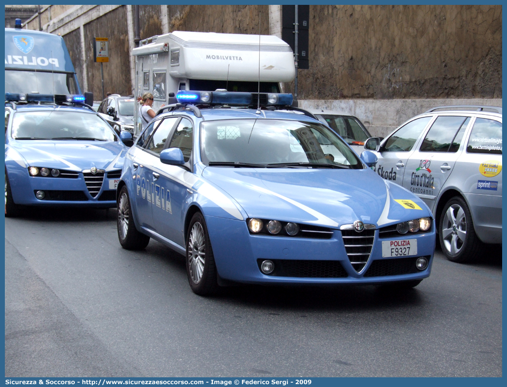 Polizia F9327
Polizia di Stato
Polizia Stradale
Alfa Romeo 159 Sportwagon
Parole chiave: Polizia di Stato;Polizia;PS;Polizia Stradale;Alfa Romeo;159 Sportwagon;F9327