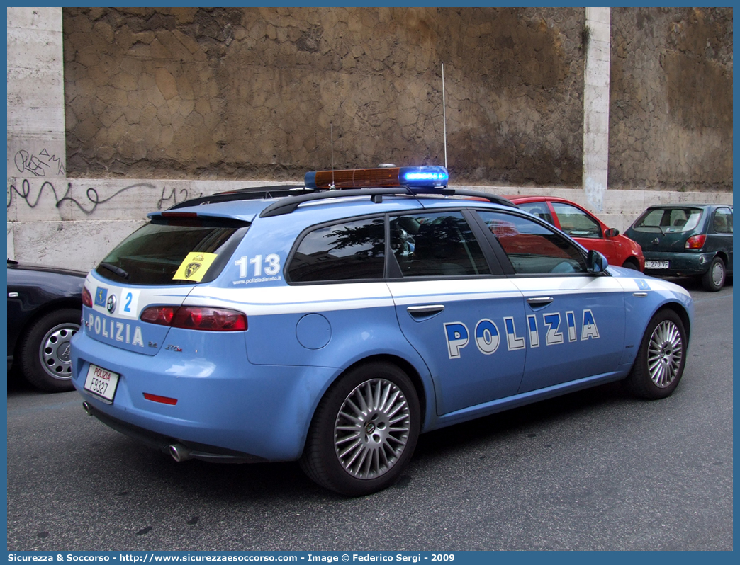 Polizia F9327
Polizia di Stato
Polizia Stradale
Alfa Romeo 159 Sportwagon
Parole chiave: Polizia di Stato;Polizia;PS;Polizia Stradale;Alfa Romeo;159 Sportwagon;F9327