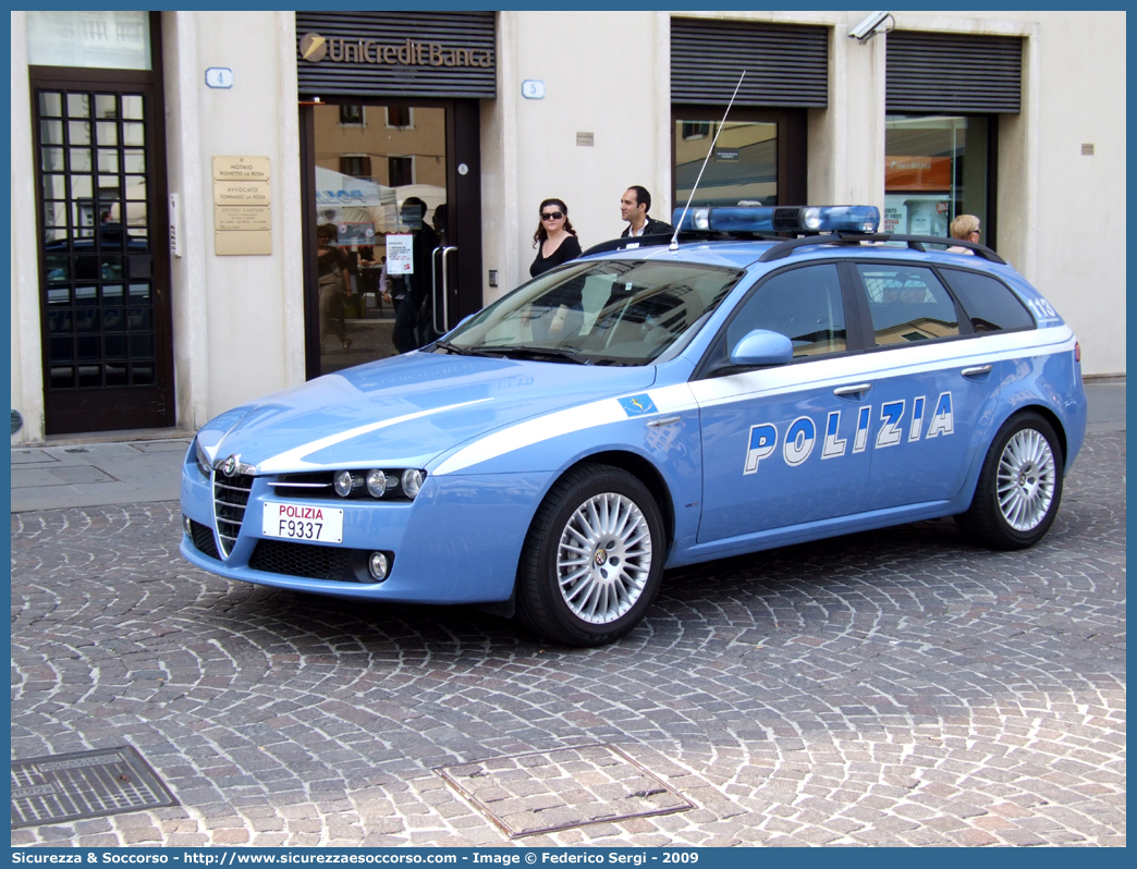 Polizia F9337
Polizia di Stato
Polizia Stradale
Alfa Romeo 159 Sportwagon
Parole chiave: Polizia di Stato;Polizia;PS;Polizia Stradale;Alfa Romeo;159 Sportwagon;F9337