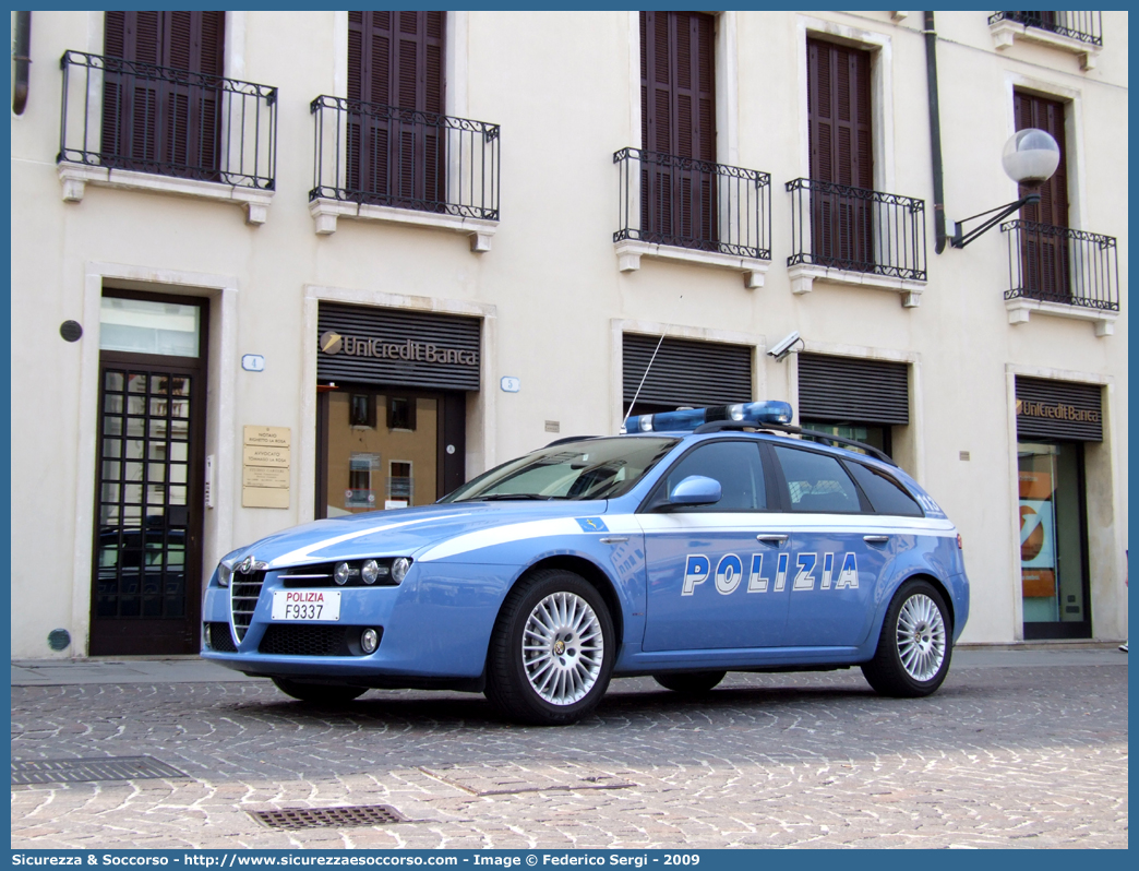 Polizia F9337
Polizia di Stato
Polizia Stradale
Alfa Romeo 159 Sportwagon
Parole chiave: Polizia di Stato;Polizia;PS;Polizia Stradale;Alfa Romeo;159 Sportwagon