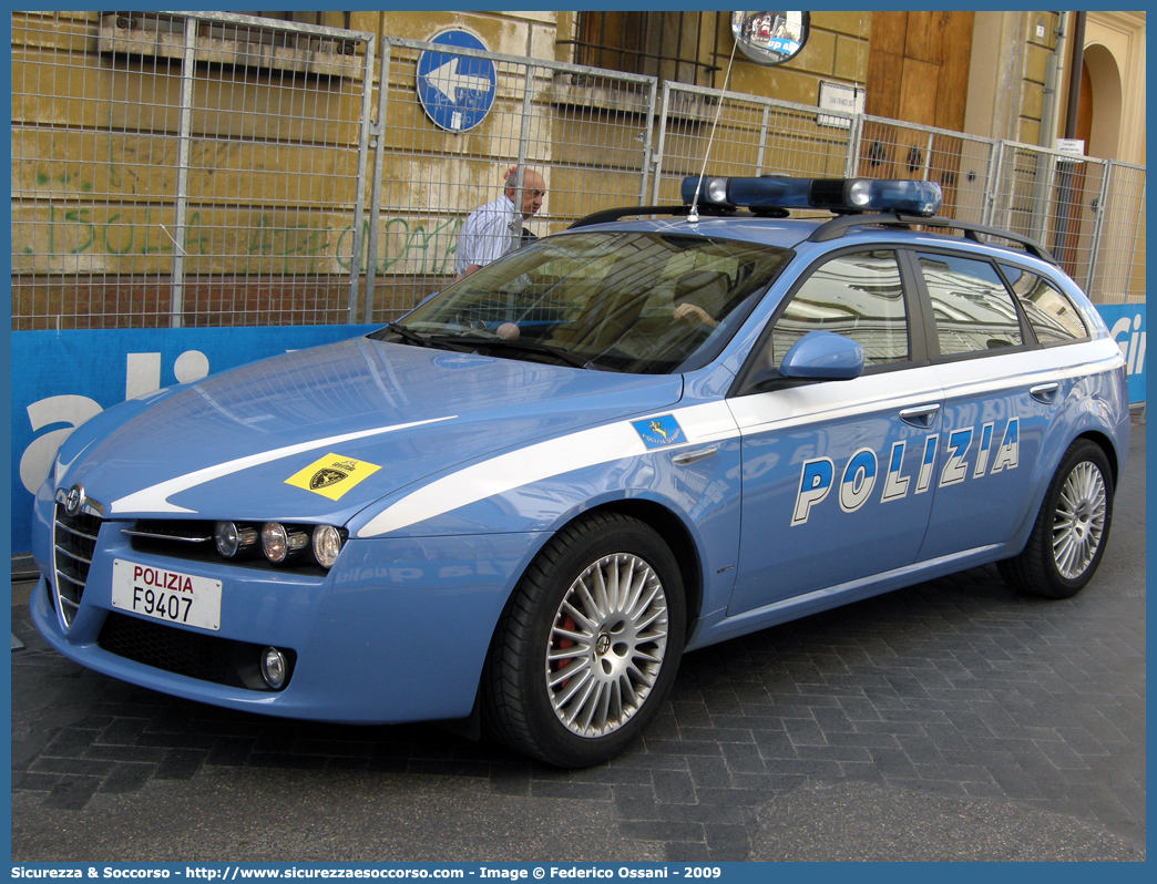 Polizia F9407
Polizia di Stato
Polizia Stradale
Alfa Romeo 159 Sportwagon
Parole chiave: Polizia di Stato;Polizia;PS;Polizia Stradale;Alfa Romeo;159 Sportwagon;F9407