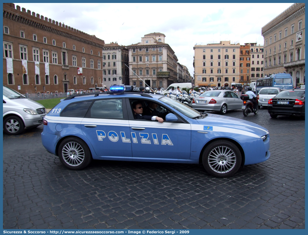 Polizia H0595
Polizia di Stato
Polizia Stradale
Alfa Romeo 159 Sportwagon
Parole chiave: Polizia di Stato;Polizia;PS;Polizia Stradale;Alfa Romeo;159 Sportwagon;H0595