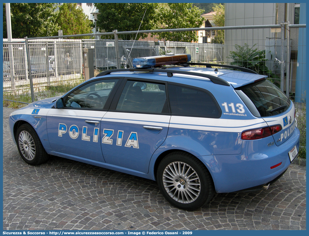 Polizia H0691
Polizia di Stato
Polizia Stradale
Alfa Romeo 159 Sportwagon
Parole chiave: Polizia di Stato;Polizia;PS;Polizia Stradale;Alfa Romeo;159 Sportwagon;H0691