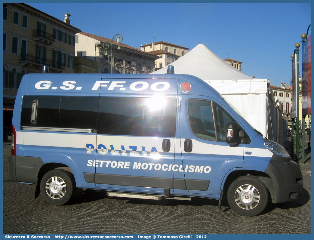 Polizia H3213
Polizia di Stato
Gruppo Sportivo "Fiamme Oro"
Fiat Ducato III serie
Settore Motociclismo
Parole chiave: PS;P.S.;Polizia di Stato;Gruppo Sportivo;Fiamme Oro;Fiat;Ducato;X250;Settore;Motociclismo;H3213