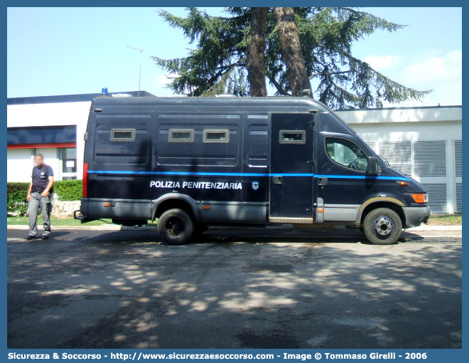 -
Polizia Penitenziaria
Iveco Daily 60C15 III serie
Parole chiave: PolPen;Pol.Pen.;AdiC;A.diC.;Agenti di Custodia;Polizia Penitenziaria;Iveco;Daily;60C15;III serie