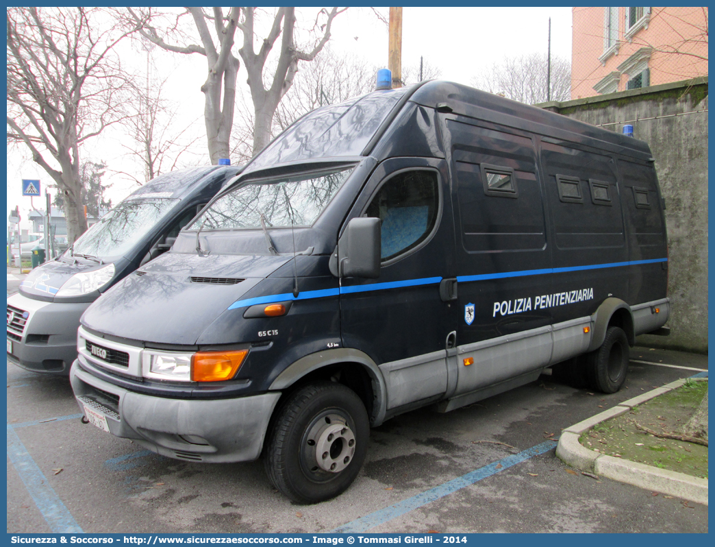 Polizia Penitenziaria 508AD
Polizia Penitenziaria
Iveco Daily 60C15 III serie
Parole chiave: PolPen;Pol.Pen.;AdiC;A.diC.;Agenti di Custodia;Polizia Penitenziaria;Iveco;Daily;60C15;508AD