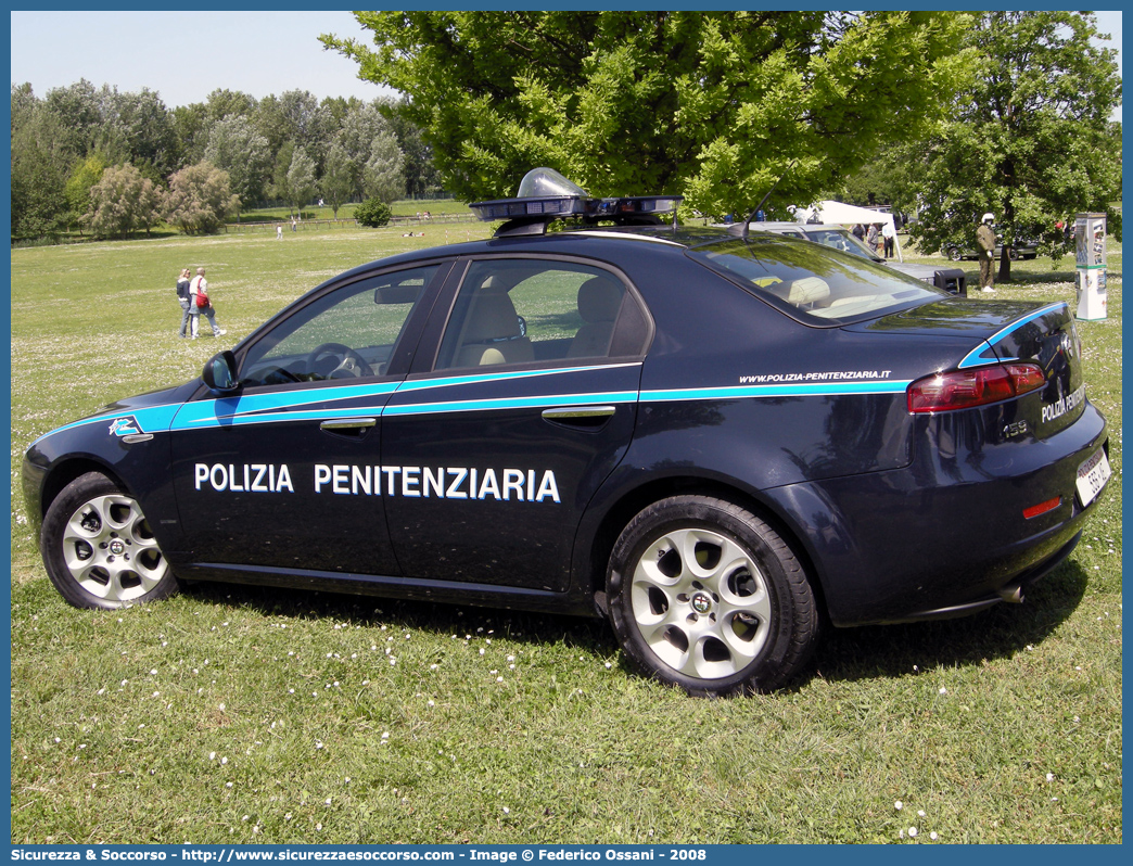 Polizia Penitenziaria 556AE
Polizia Penitenziaria
Nucleo Traduzioni e Piantonamenti
Alfa Romeo 159
Parole chiave: PolPen;P.P.;PP;Polizia;Penitenziaria;AdiC;A.diC;Agenti;di;Custodia;Nucleo;Traduzioni;Piantonamenti;Alfa;Romeo;159