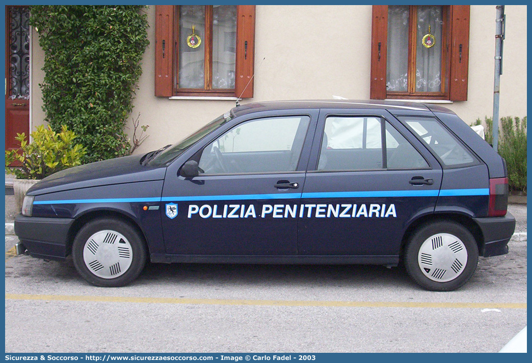 Polizia Penitenziaria 989AA
Polizia Penitenziaria
Nucleo Traduzioni e Piantonamenti
Fiat Tipo II serie
(variante)
Parole chiave: PolPen;AdiC;A.diC.;Agenti;di;Custodia;Polizia;Penitenziaria;Nucleo;Traduzioni;Piantonamenti;Fiat;Tipo