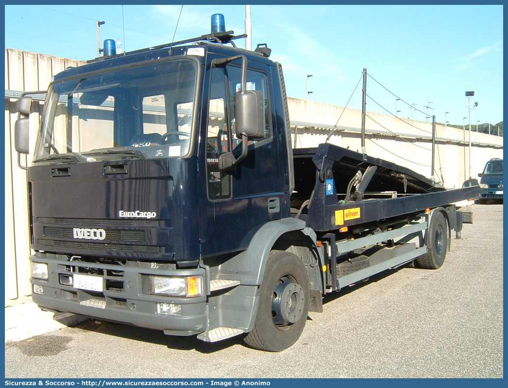 Polizia Penitenziaria 648AB
Polizia Penitenziaria
Nucleo Traduzioni e Piantonamenti
Iveco EuroCargo 150E18 I serie

Parole chiave: 648AB;Polizia Penitenziaria;Nucleo Traduzioni e Piantonamenti;Iveco EuroCargo 150E18 I serie