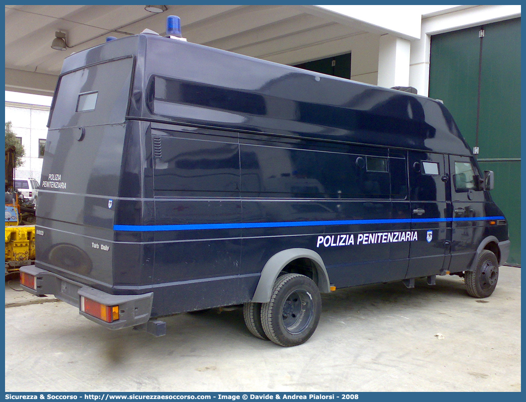 -
Polizia Penitenziaria
Iveco Daily 35-12 II serie
Parole chiave: PolPen;Pol.Pen.;AdiC;A.diC.;Agenti;di;Custodia;Polizia;Penitenziaria;Iveco;Daily;35-12;35;12;35.12