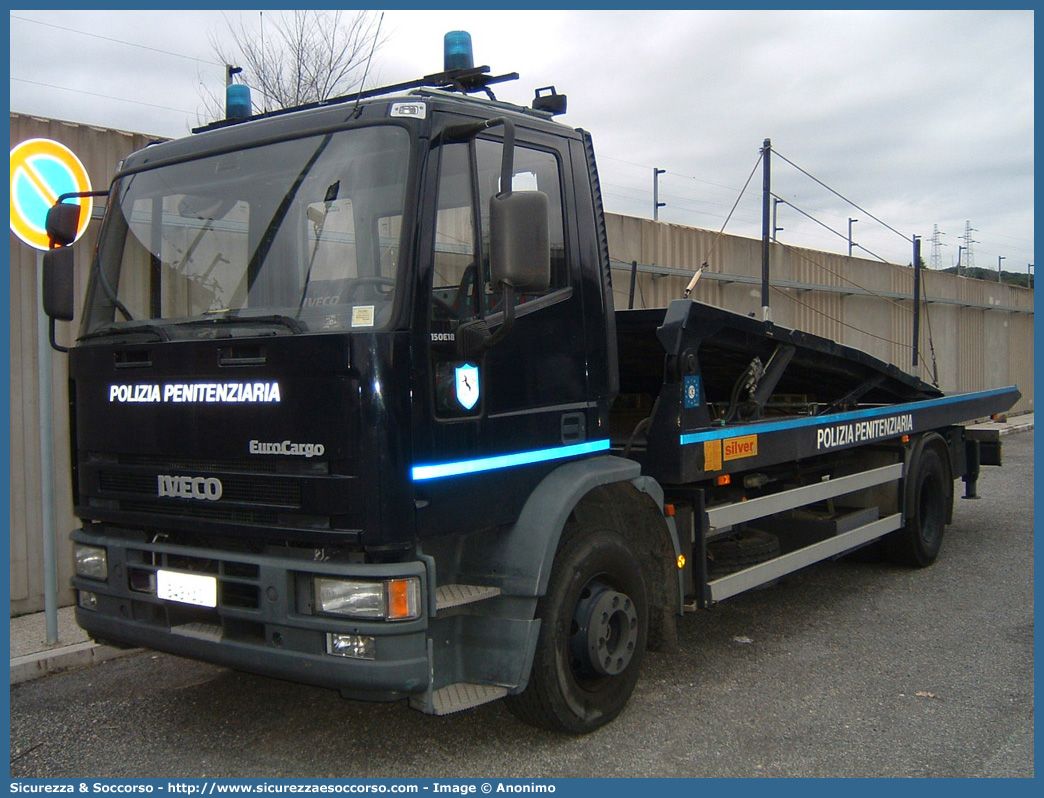 Polizia Penitenziaria 648AB
Polizia Penitenziaria
Nucleo Traduzioni e Piantonamenti
Iveco EuroCargo 150E18 I serie
(variante)

Parole chiave: 648AB;Polizia Penitenziaria;Nucleo Traduzioni e Piantonamenti;Iveco EuroCargo 150E18 I serie