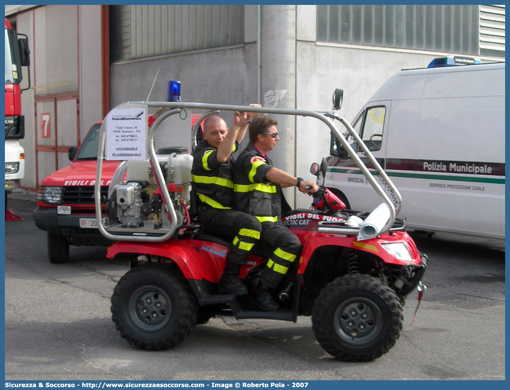 -
Corpo Nazionale Vigili del Fuoco
Veicoli per Interventi in Ambiente Ostile
Arctic Cat Prowler 650
Parole chiave: VF;V.F.;VVF;V.V.F.;Corpo;Nazionale;Vigili del Fuoco;Vigili;Fuoco;Ambiente;Ostile;Arctic;Cat;Prowler;650