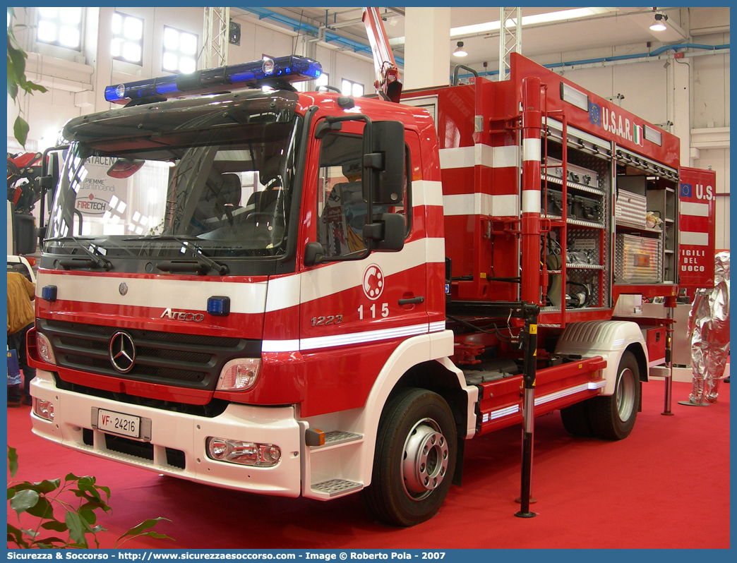 VF 24216
Corpo Nazionale Vigili del Fuoco
Urban Search And Rescue
Mercedes Benz Atego 1223 II serie restyling
Allestitore Piemme Antincendi S.r.l.
Parole chiave: VVF;V.V.F.;Corpo;Nazionale;Vigili del Fuoco;Vigili;Fuoco;Mercedes Benz;Atego;1223;USAR;U.S.A.R