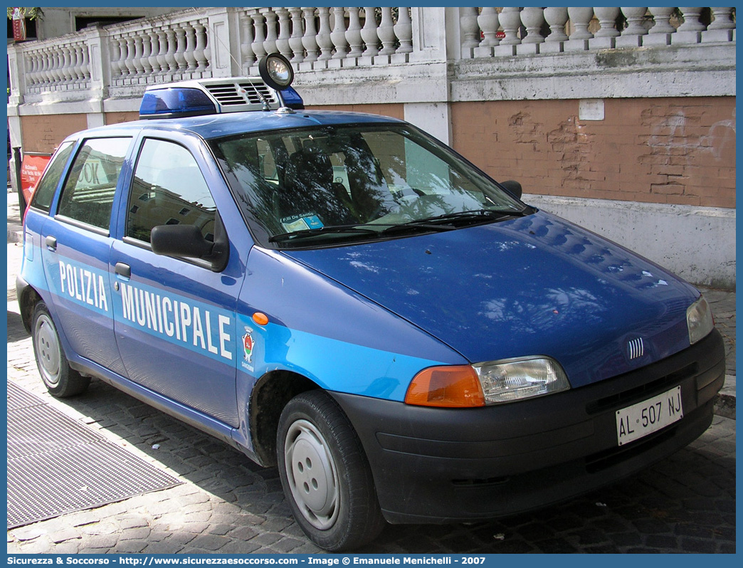 -
Polizia Municipale
Comune di San Gemini
Fiat Punto I serie
Parole chiave: Polizia;Locale;Municipale;San Gemini;Fiat;Punto