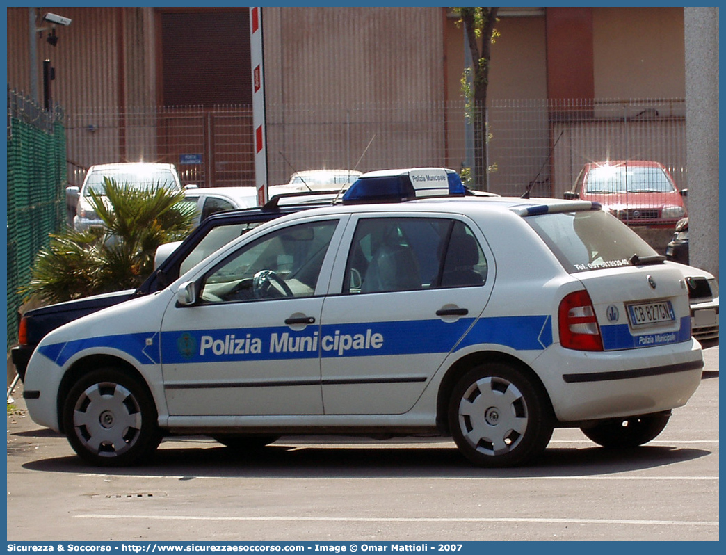 -
Polizia Municipale
Comune di Sant'Agata Bolognese
Skoda Fabia I serie
Parole chiave: Polizia;Locale;Municipale;Sant'Skoda;Fabia