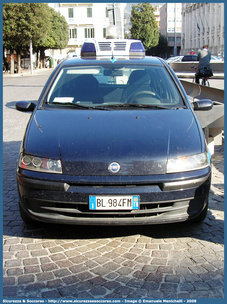 -
Polizia Municipale
Comune di Stroncone
Fiat Punto II serie
Parole chiave: Polizia;Locale;Municipale;Stroncone;Fiat;Punto