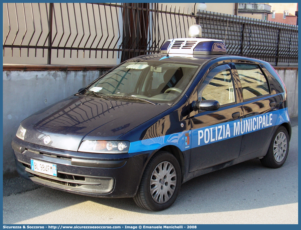 -
Polizia Municipale
Comune di Stroncone
Fiat Punto II serie
Parole chiave: Polizia;Locale;Municipale;Stroncone;Fiat;Punto