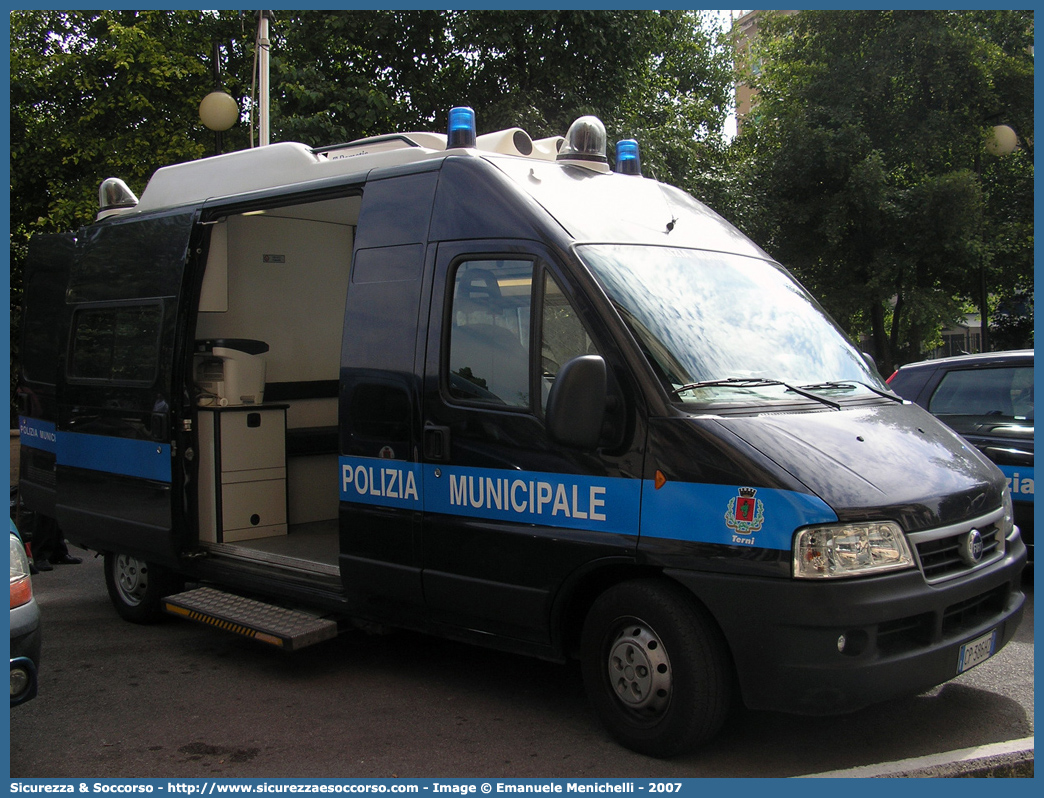 -
Polizia Municipale
Comune di Terni
Fiat Ducato II serie restyling
Parole chiave: Polizia;Locale;Municipale;Terni;Fiat;Ducato