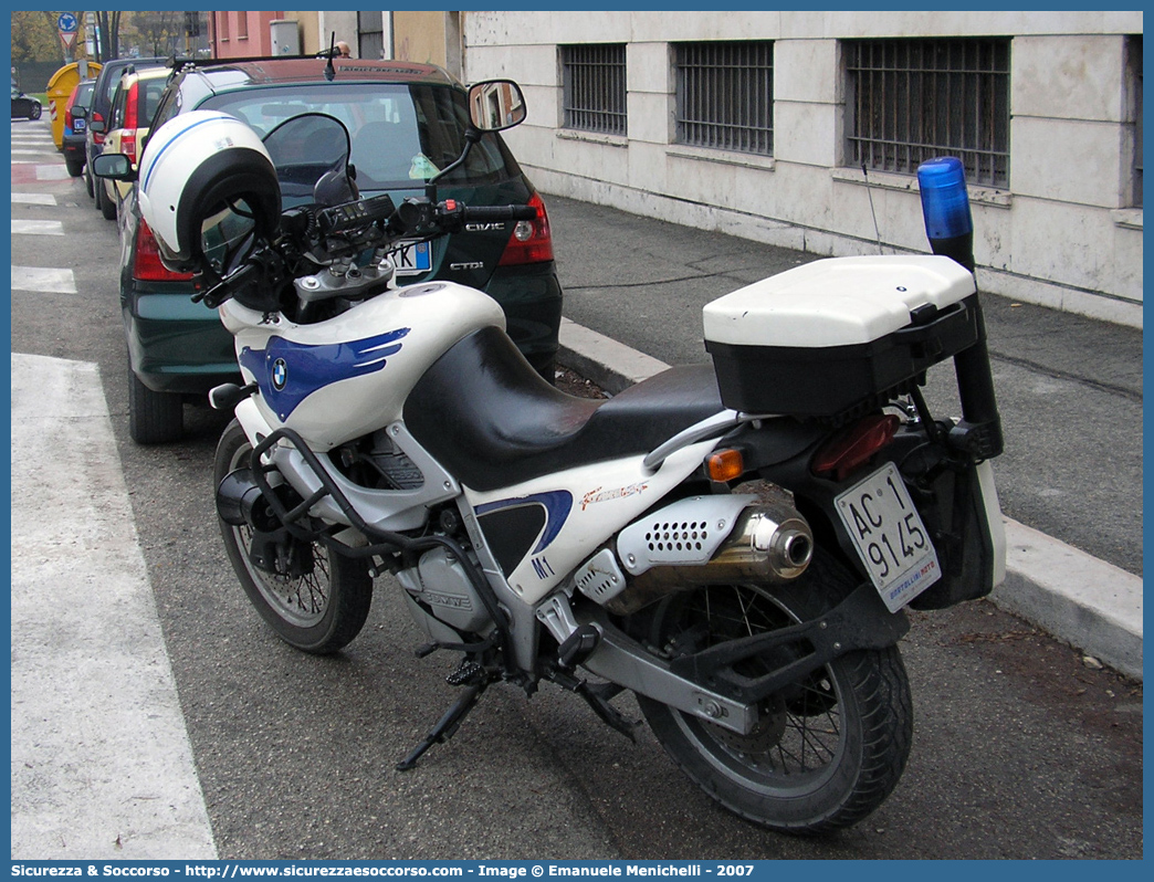 -
Polizia Municipale
Comune di Terni
Bmw F650
Parole chiave: Polizia;Locale;Municipale;Terni;Bmw;F650