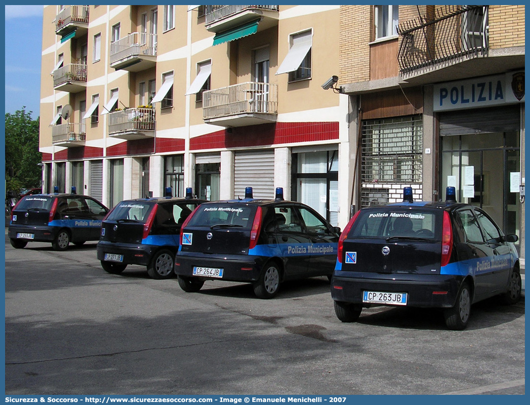 -
Polizia Municipale
Comune di Terni
Fiat Punto III serie
Parole chiave: Polizia;Locale;Municipale;Terni;Fiat;Punto