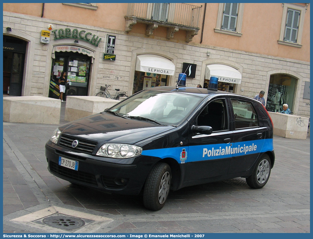 -
Polizia Municipale
Comune di Terni
Fiat Punto III serie
Parole chiave: Polizia;Locale;Municipale;Terni;Fiat;Punto