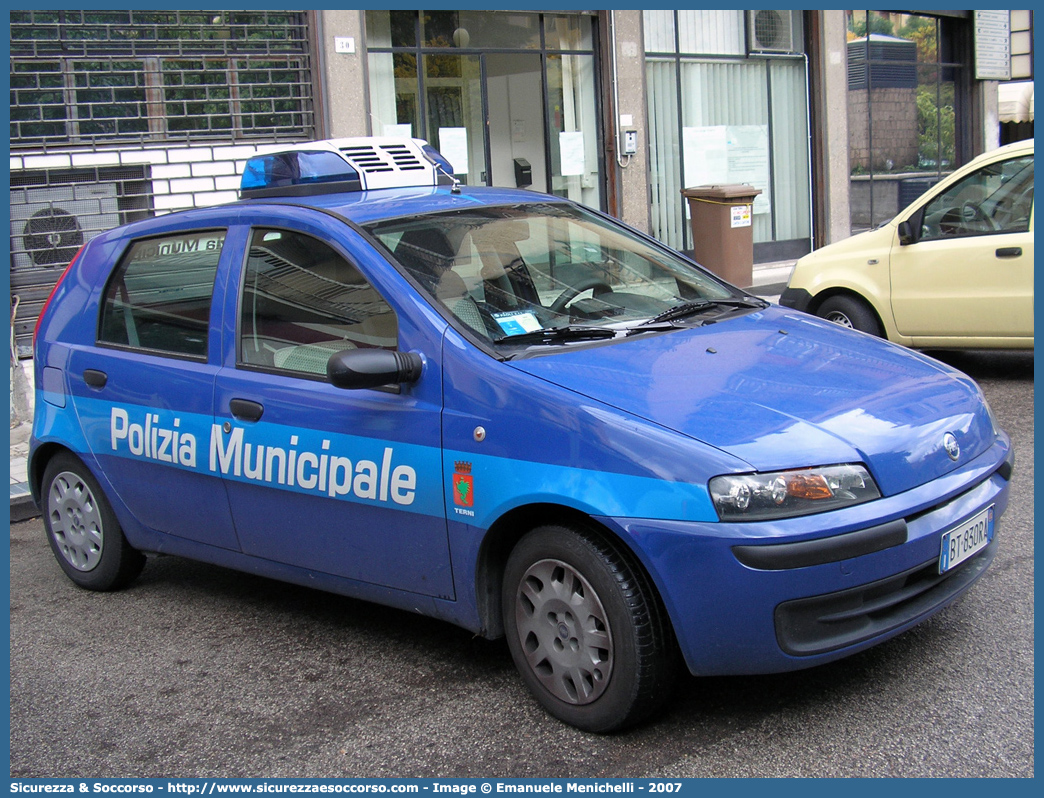 -
Polizia Municipale
Comune di Terni
Fiat Punto II serie
Parole chiave: Polizia;Locale;Municipale;Terni;Fiat;Punto