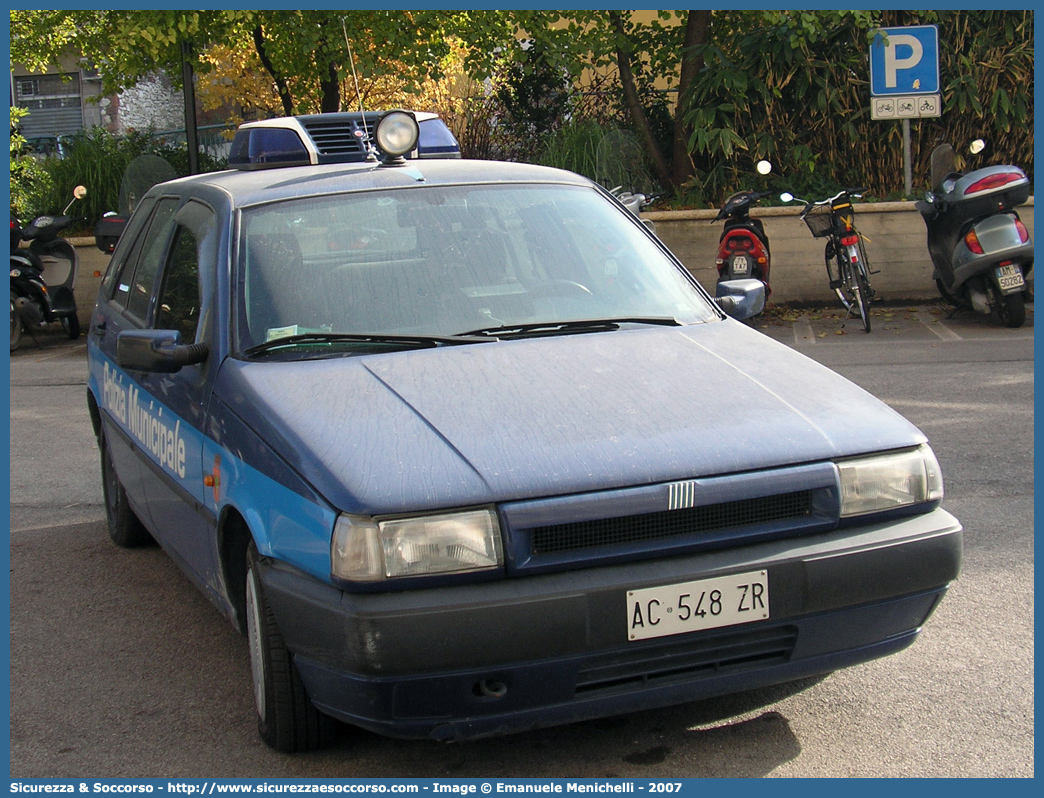 -
Polizia Municipale
Comune di Terni
Fiat Tipo II serie
Parole chiave: Polizia;Locale;Municipale;Terni;Fiat;Tipo