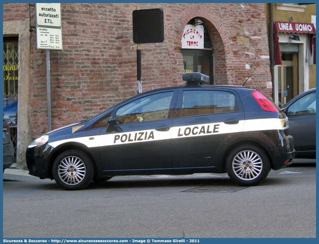 Polizia Locale YA825AC
Polizia Locale
Comune di Verona
Fiat Grande Punto
Parole chiave: PL;P.L.;PM;P.M.;Polizia;Locale;Municipale;Verona;Fiat;Grande;Punto