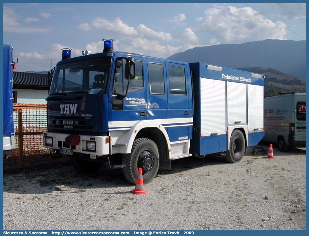 THW 91673
Bundesrepublik Deutschland
Technisches Hilfswerk
Iveco Magirus EuroFire 140E24 I generation
Parole chiave: THW;Technisches;Hilfswerk;Iveco;Magirus;EuroFire;140E24;91673