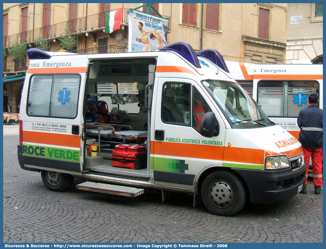 36
Croce Verde Verona
Fiat Ducato II serie restyling
Allestitore Aricar S.p.A.
Parole chiave: Croce Verde;CV;C.V.;Verona;Pubblica;Assistenza;Ambulanza;Fiat;Ducato;Aricar;36