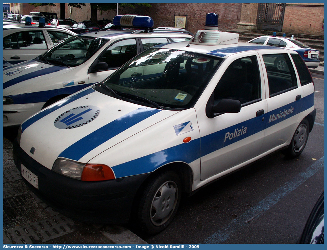 -
Polizia Municipale
Comune di Verghereto
Fiat Punto I serie
Parole chiave: Polizia;Locale;Municipale;Verghereto;Fiat;Punto