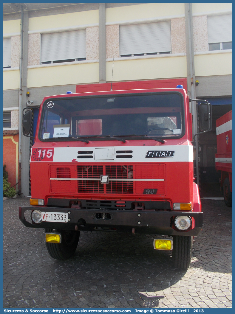 VF 13333
Corpo Nazionale Vigili del Fuoco
Iveco 90PC
Parole chiave: VVF;V.V.F.;Corpo;Nazionale;Vigili;del;Fuoco;Iveco;90PC