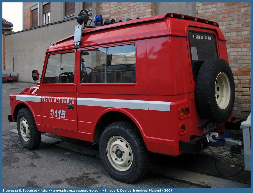 VF 14487
Corpo Nazionale Vigili del Fuoco
Fiat Nuova Campagnola HTL
Parole chiave: VF;VVF;V.F.;V.V.F.;Corpo;Nazionale;Vigili del Fuoco;Vigili;Fuoco;Fiat;Campagnola;1107