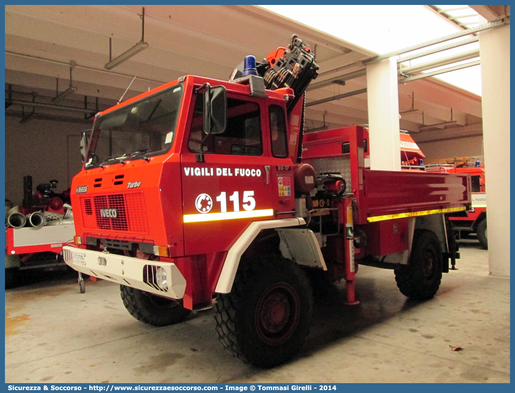 VF 16738
Corpo Nazionale Vigili del Fuoco
Iveco 80-17
Parole chiave: VVF;V.V.F.;Corpo;Nazionale;Vigili;del;Fuoco;Iveco;80-17