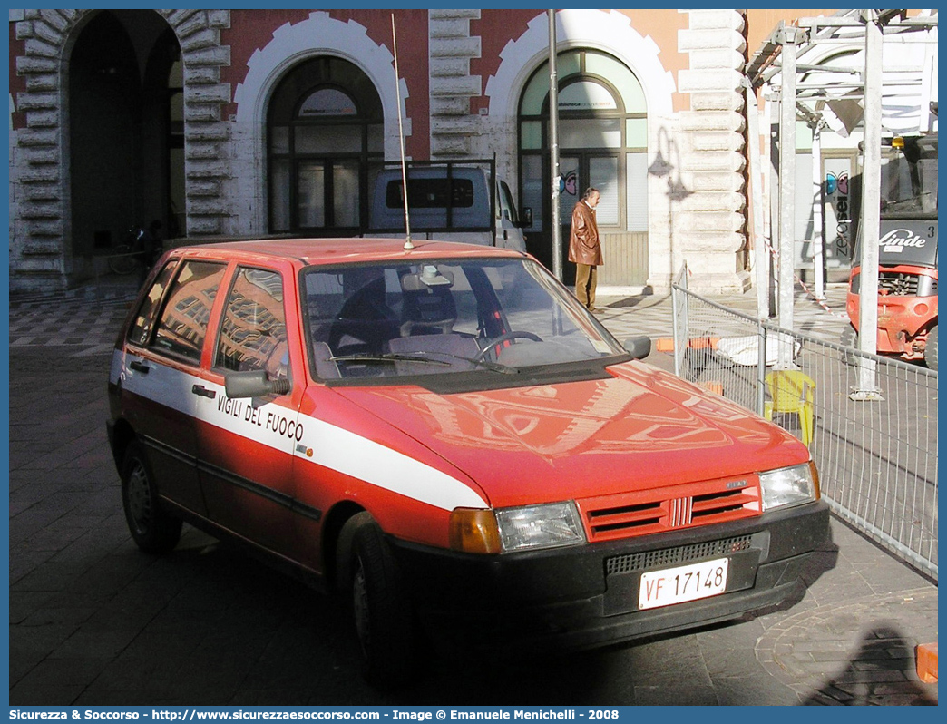 VF 17148
Corpo Nazionale Vigili del Fuoco
Fiat Uno II serie
Parole chiave: VF;VVF;V.F.;V.V.F.;Corpo;Nazionale;Vigili del Fuoco;Vigili;Fuoco;Fiat;Uno