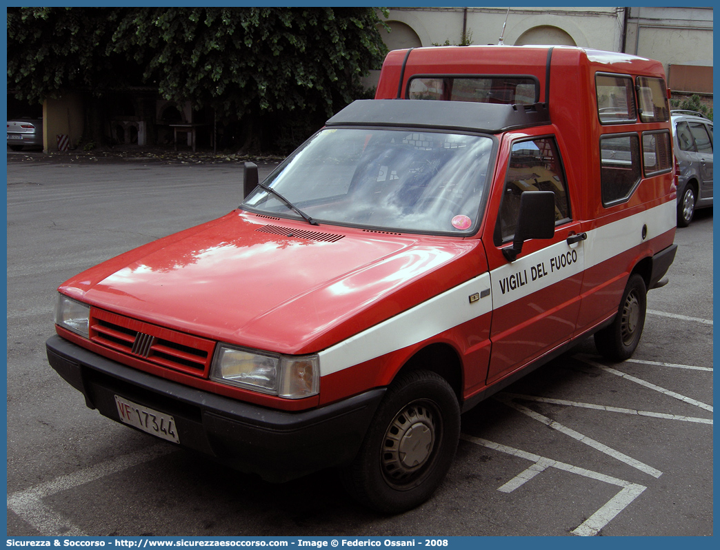 VF 17344
Corpo Nazionale Vigili del Fuoco
Fiat Fiorino II serie
Parole chiave: VVF;V.V.F.;Corpo;Nazionale;Vigili;del;Fuoco;Fiat;Fiorino