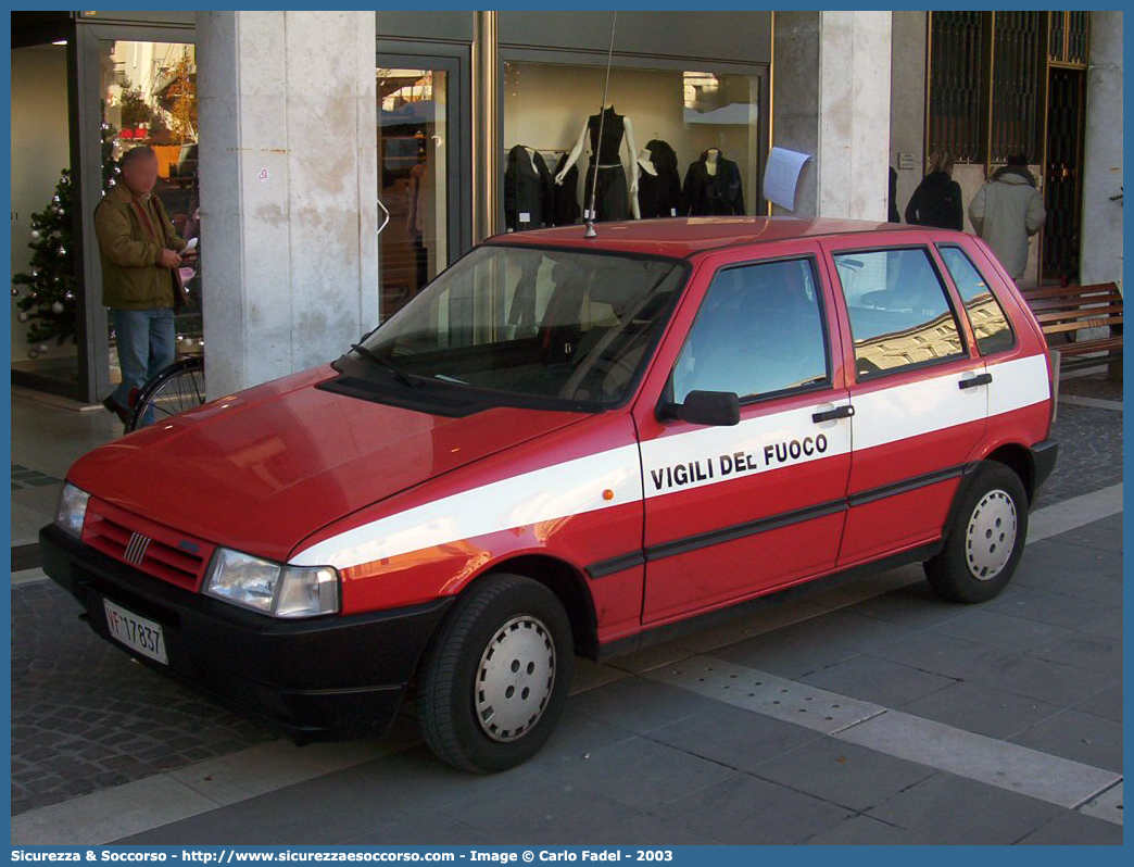 VF 17837
Corpo Nazionale Vigili del Fuoco
Fiat Uno II serie
Parole chiave: VF;VVF;V.F.;V.V.F.;Corpo;Nazionale;Vigili del Fuoco;Vigili;Fuoco;Fiat;Uno