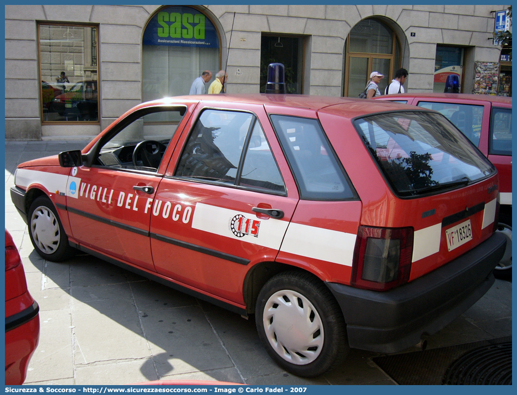 VF 18326
Corpo Nazionale Vigili del Fuoco
Fiat Tipo II serie
Parole chiave: VF;VVF;V.F.;V.V.F.;Corpo;Nazionale;Vigili del Fuoco;Vigili;Fuoco;Fiat;Tipo;18326