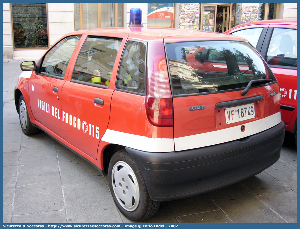 VF 18749
Corpo Nazionale Vigili del Fuoco
Fiat Punto I serie
Parole chiave: VF;VVF;V.F.;V.V.F.;Corpo;Nazionale;Vigili del Fuoco;Vigili;Fuoco;Fiat;Punto